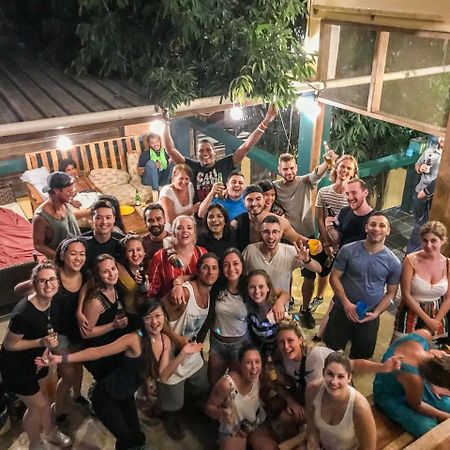 Bella'S Backpackers Cayo Hostel San Ignacio Ngoại thất bức ảnh
