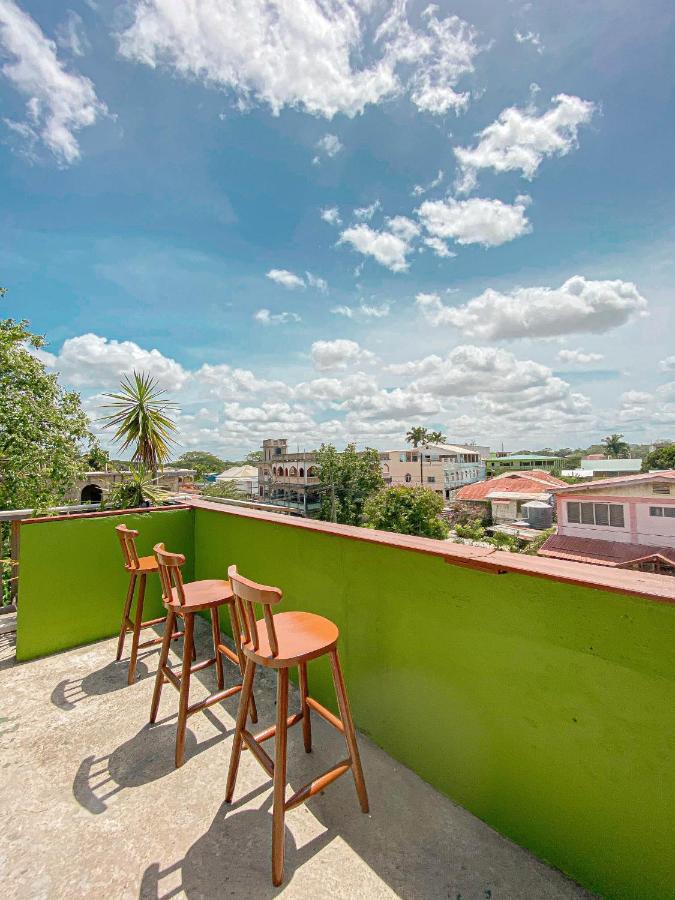 Bella'S Backpackers Cayo Hostel San Ignacio Ngoại thất bức ảnh