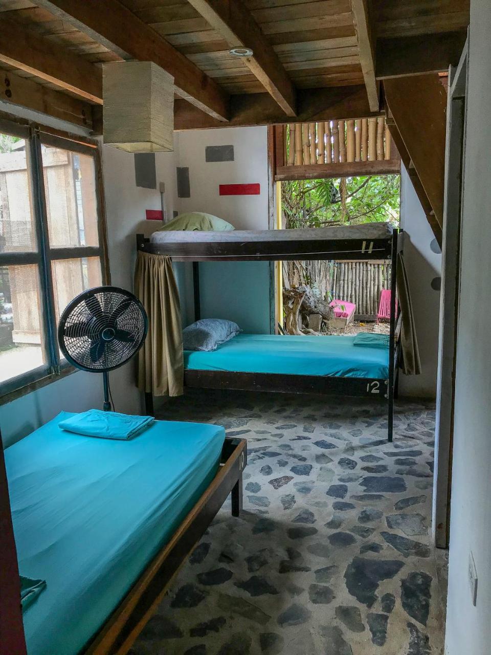 Bella'S Backpackers Cayo Hostel San Ignacio Ngoại thất bức ảnh