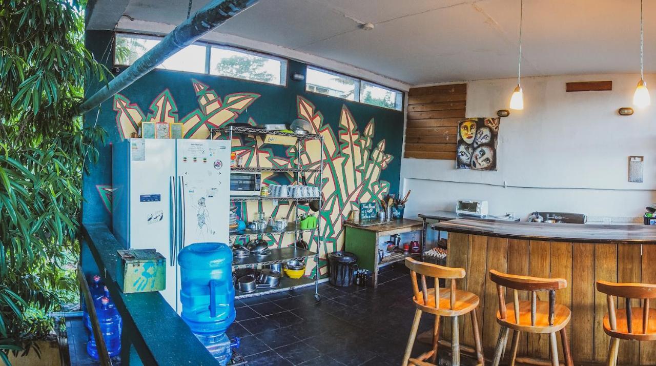 Bella'S Backpackers Cayo Hostel San Ignacio Ngoại thất bức ảnh
